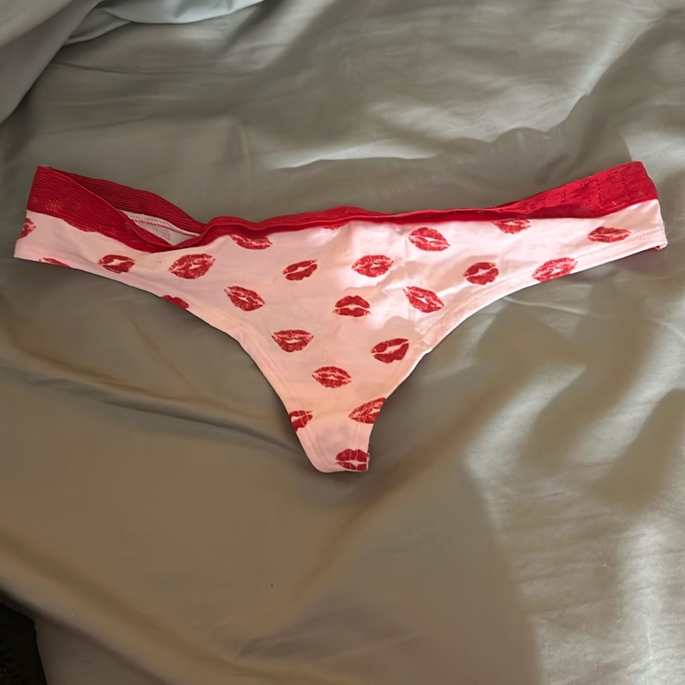 Medium PINK extra low rise thong